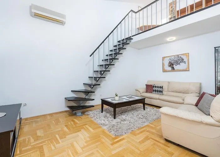 아파트 Mia Tar-Vabriga